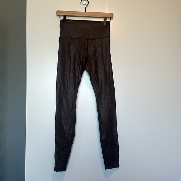 CRZ YOGA Butterluxe Matte Faux Leather Leggings 28" - High Waisted Stretch - Picture 5 of 6